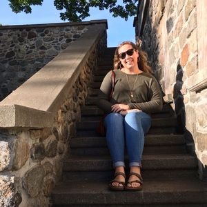 Meet your Posher, Emma